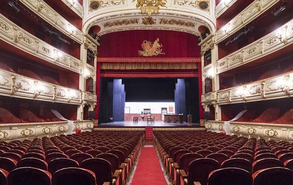 Teatro comunitat valenciana 600x400