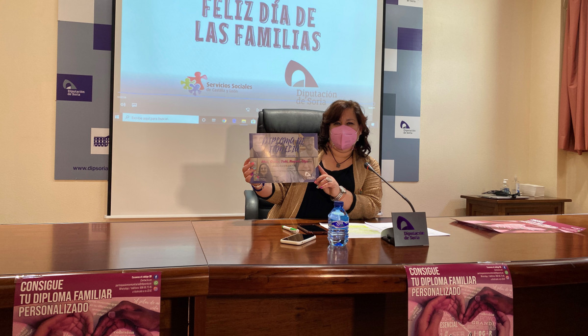 Rueda de prensa presentaciu00f3n actividad por el Du00eda de las familias 