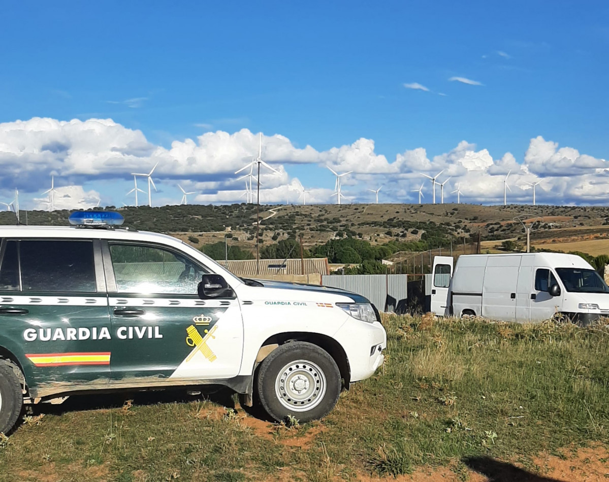 FOTO guardia civil marihuana cau00f1amo layna 1