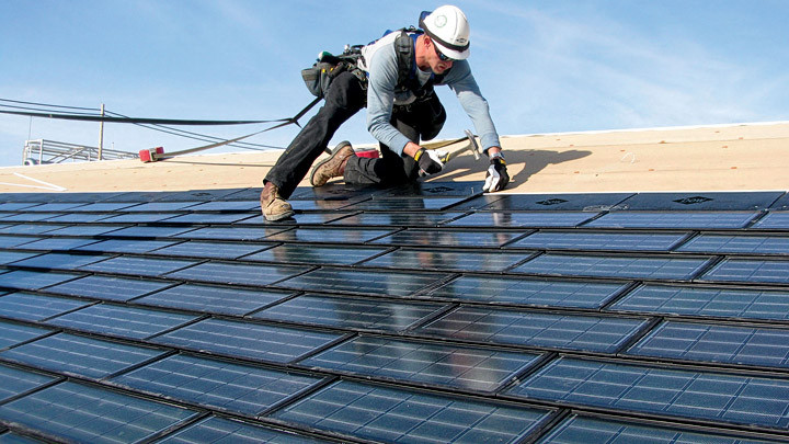 Paneles solares en tejado