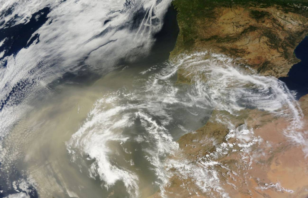 El polvo desertico del Sahara enfria la peninsula iberica (1)