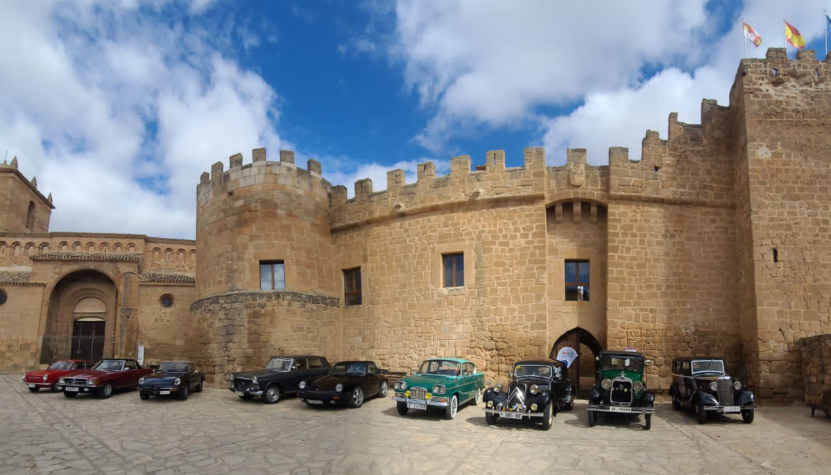 COCHES ANTIGUOS MONTEAGUDO