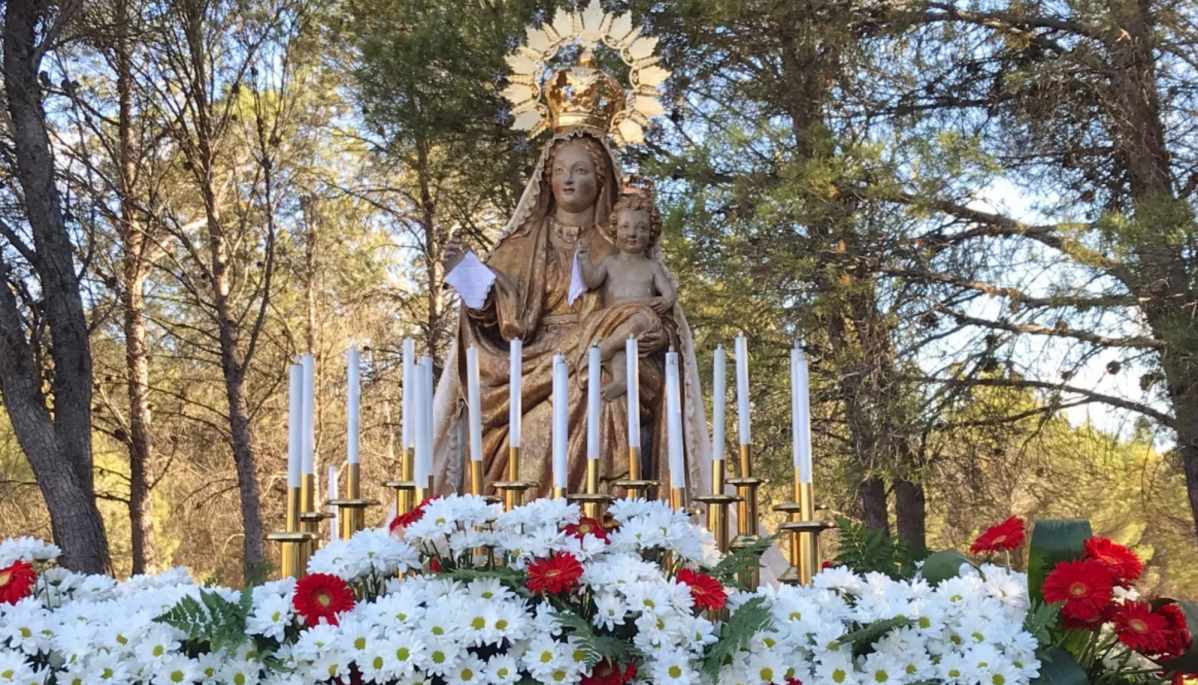 Virgen del amparo ariza