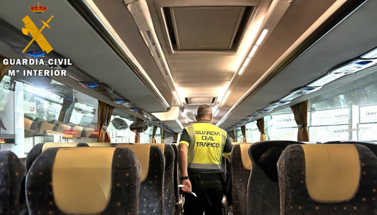 Guardia civil autobuses