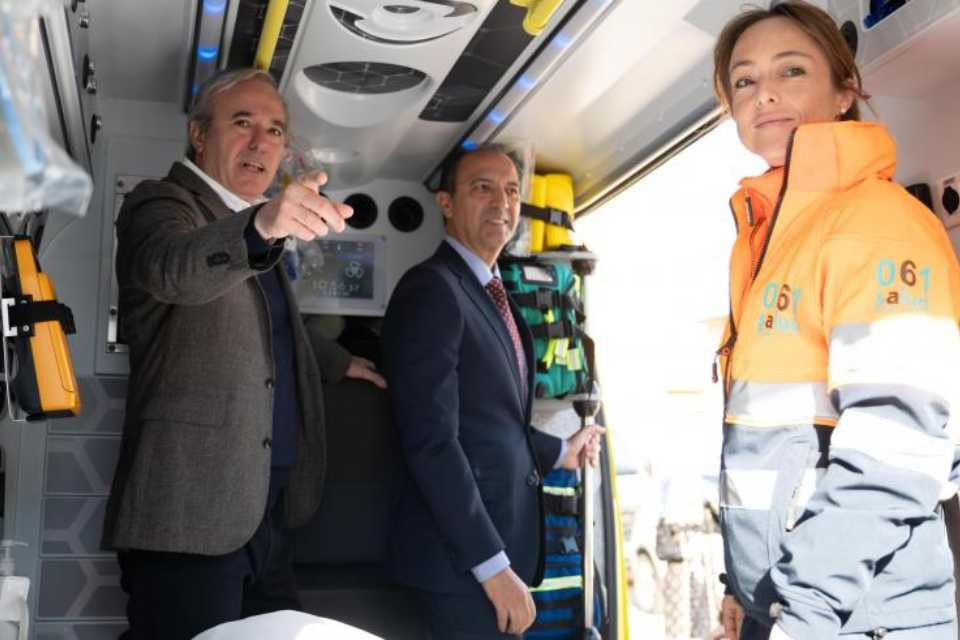Azcu00f3n ambulancia