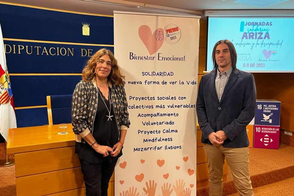 Josu00e9 Carlos Tirado y Estela Millu00e1n en la presentaciu00f3n del I Encuentro solidario de Ariza