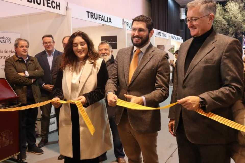 NOLASCO Y BLASCO EN LA FERIA DE LA TRUFA
