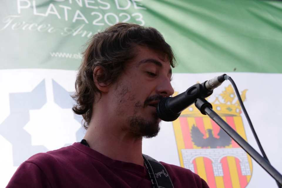 Romi tocando en Ariza en el III Aniversario de El Alto Jalu00f3n