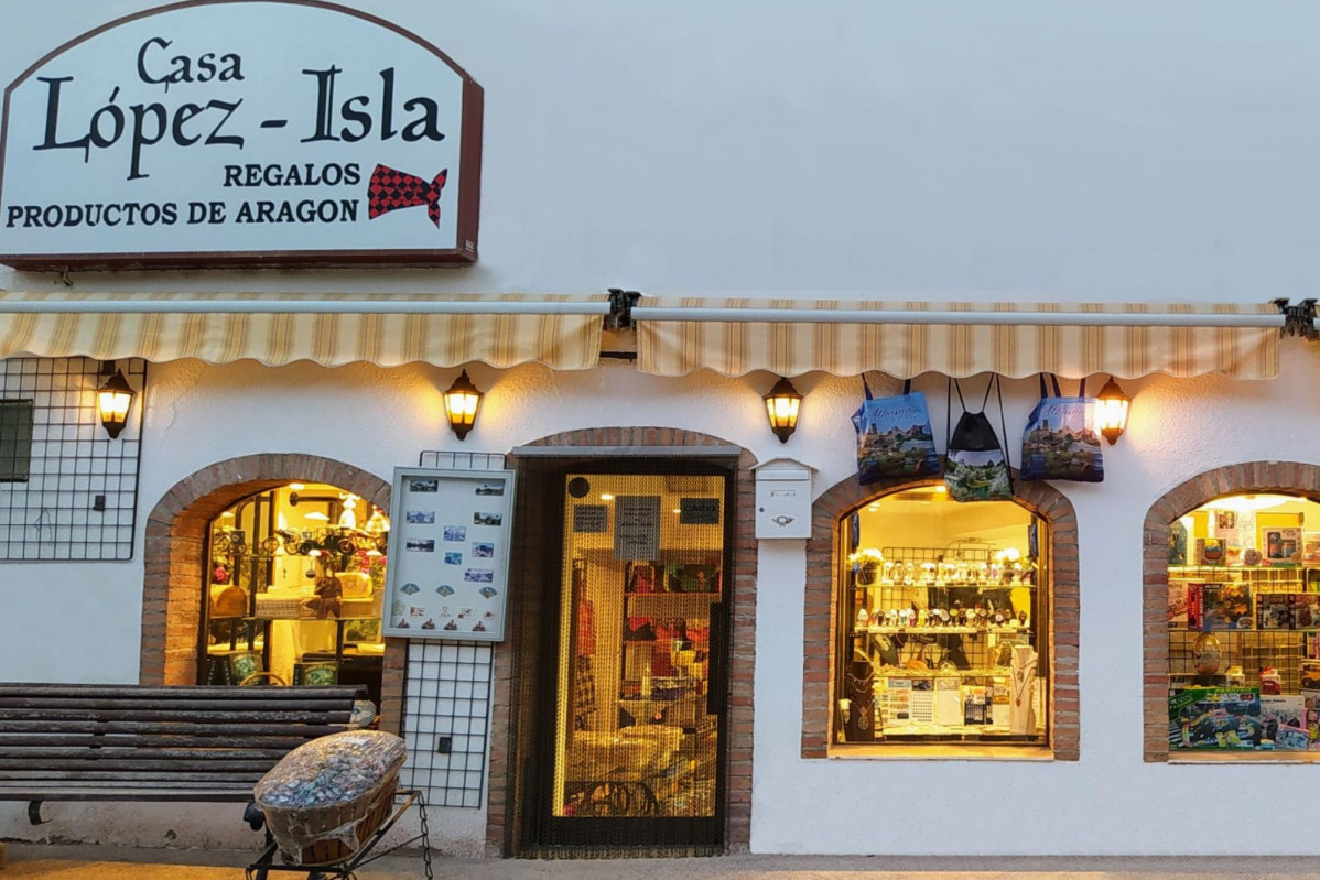 Casa lopez isla Alhama de Aragu00f3n