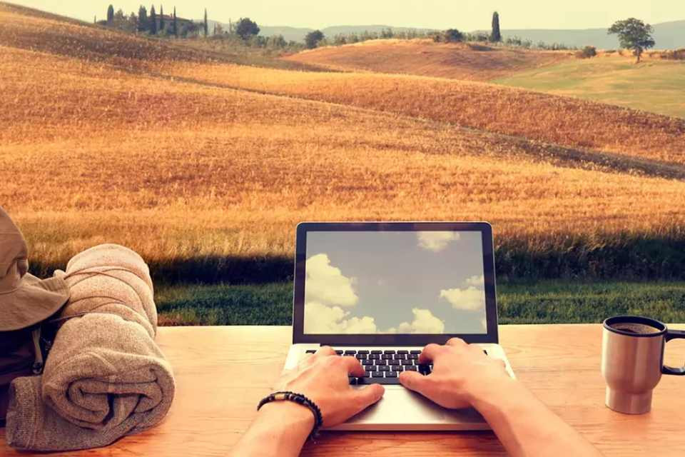 Teletrabajando en el campo