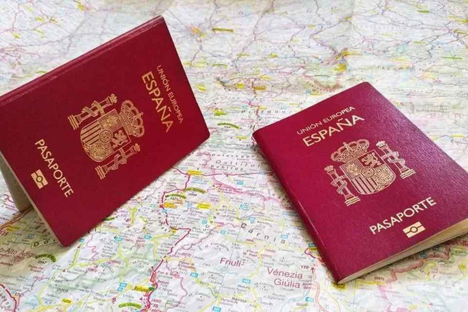 PASAPORTE