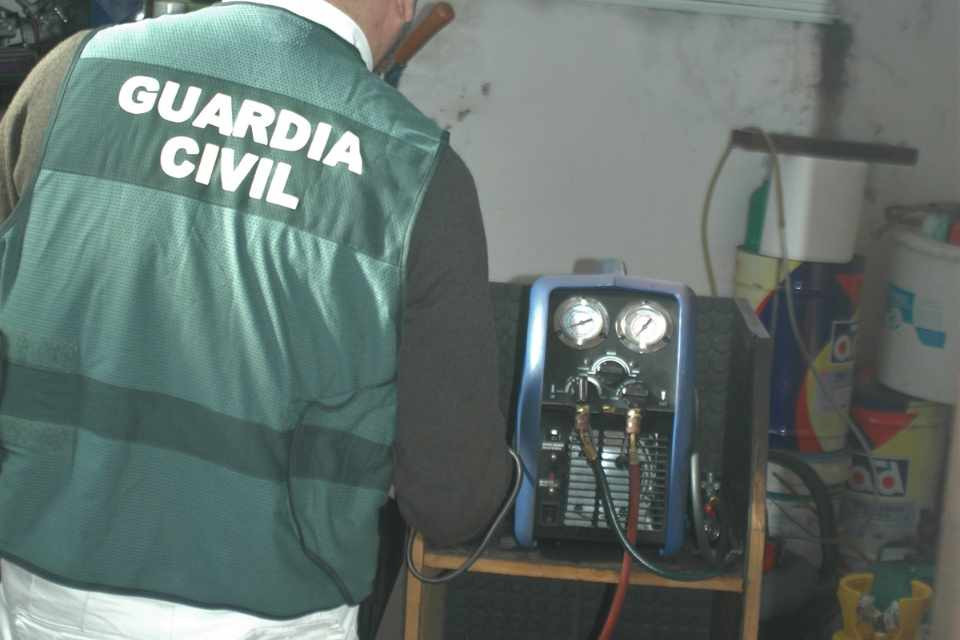 GUARDIA CIVIL GASES