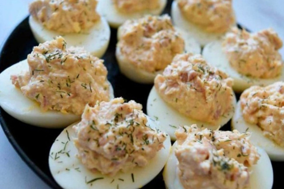 Huevos rellenos