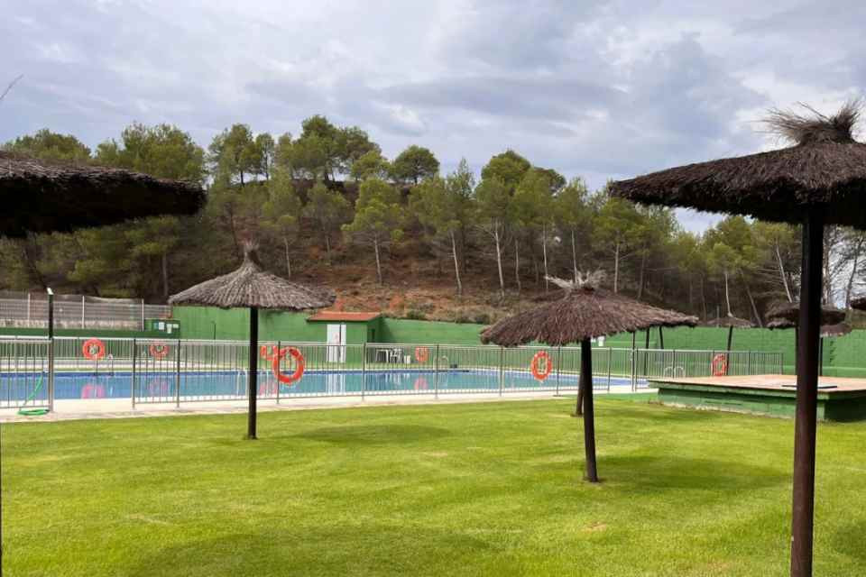 PISCINA ARIZA