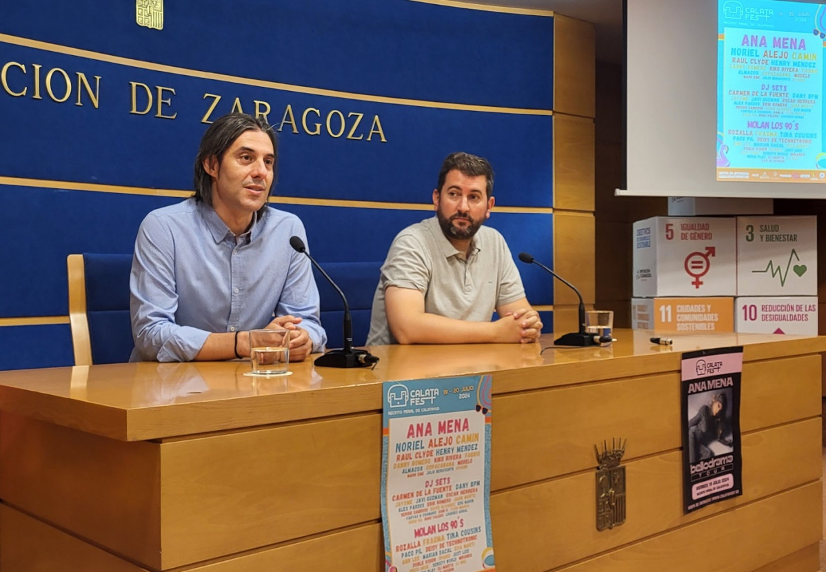 El diputado Josu00e9 Carlos Tirado, a la izquierda, y el promotor de Calatafest, Luis Martinez.