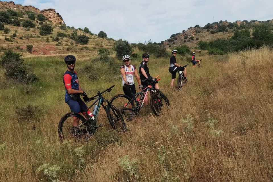 Btt deza resiste
