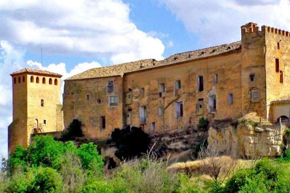 CASTILLO CETINA