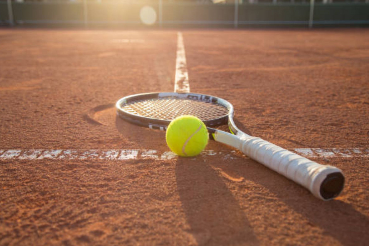 Tenis