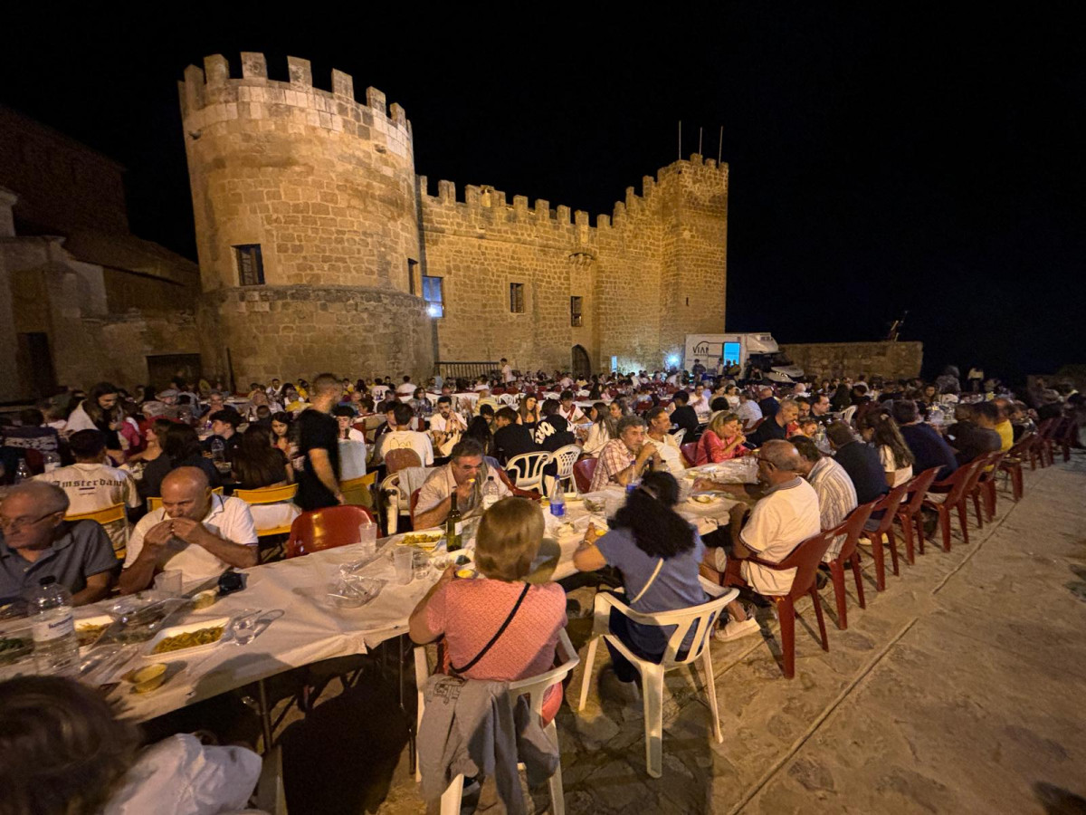 Monteagudo de las vicaru00edas cena popular (4)