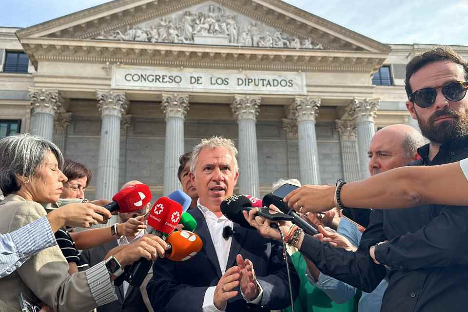 u00e1ngel ceu00f1a congreso madrid