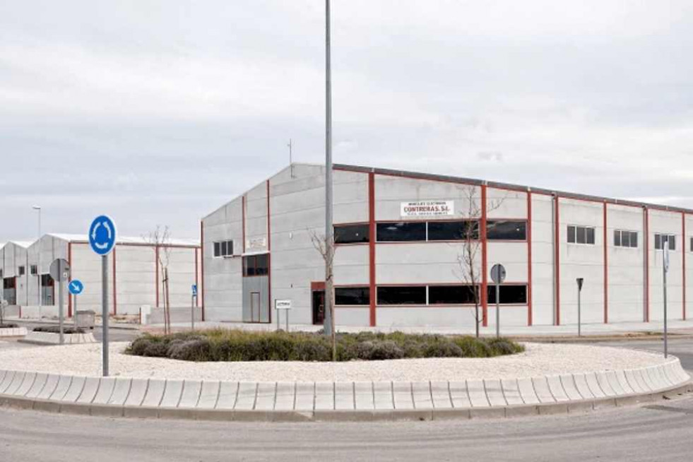 NAVE INDUSTRIAL