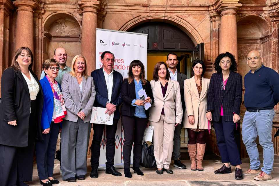 Dip soria mujer rural