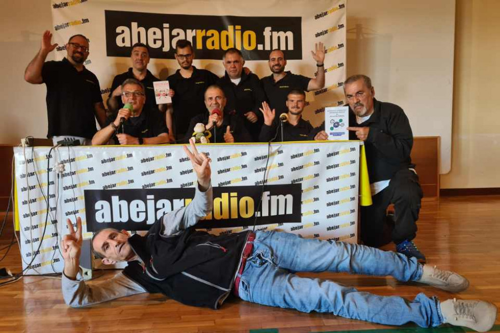 ABEJAR RADIO FM
