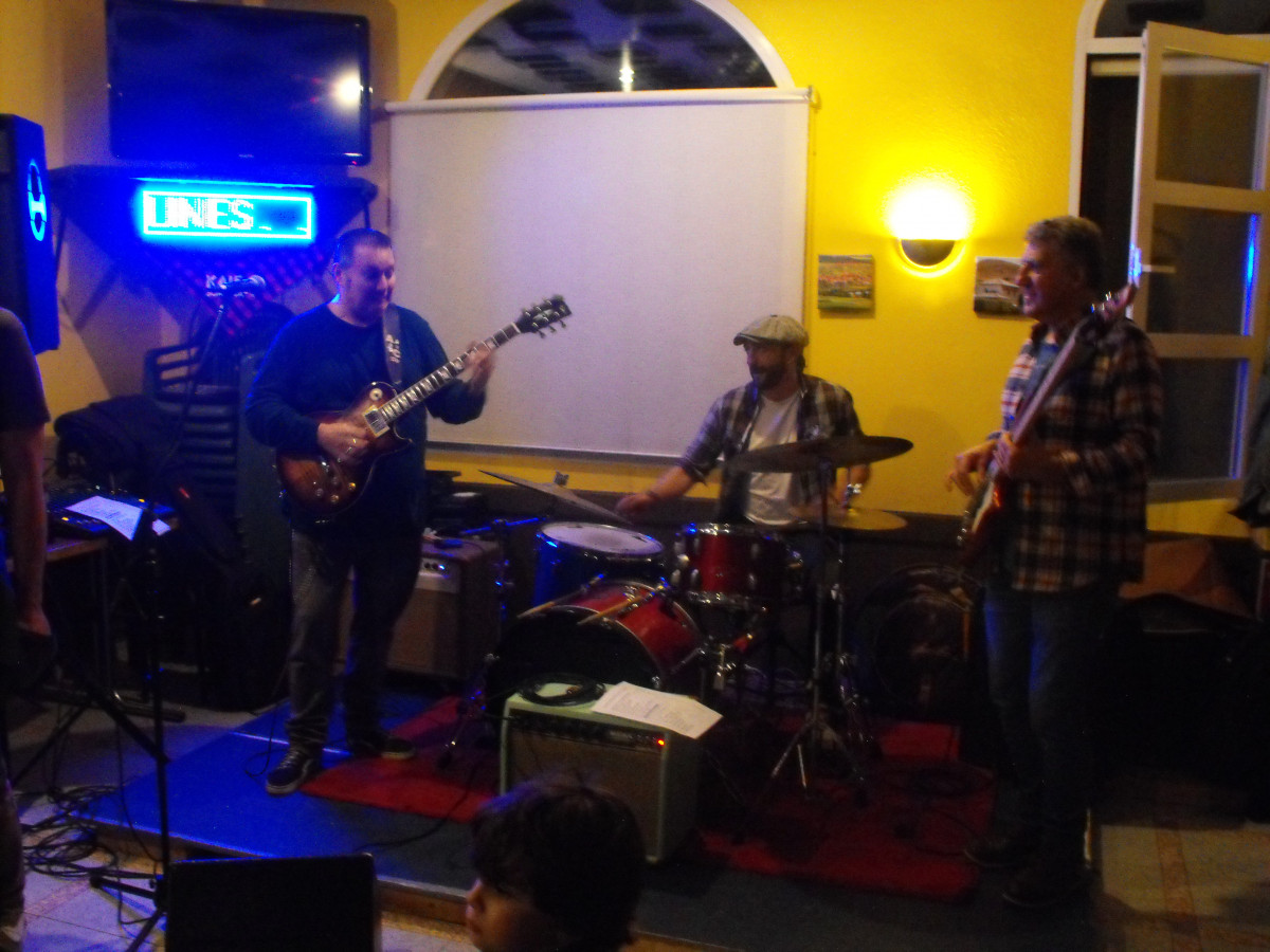 22 Alex Caporuscio Trio