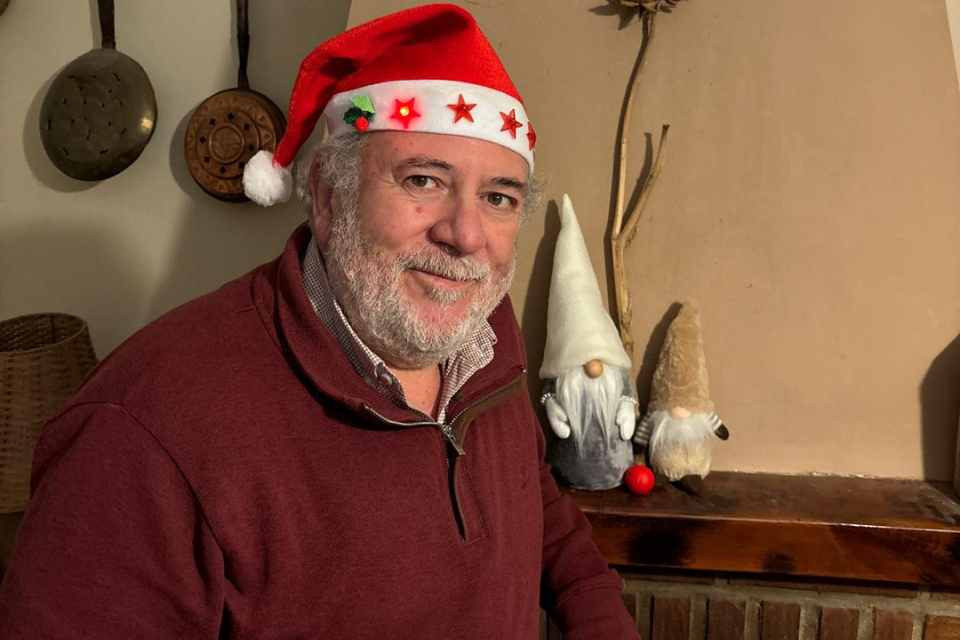 Carlos gonzu00e1lez navidad