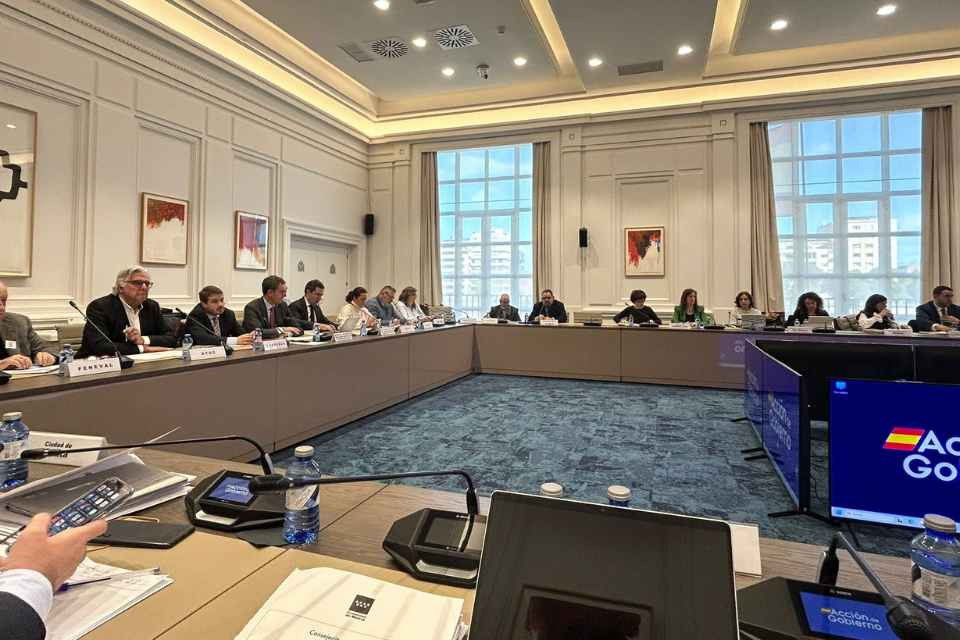 Reunion directores transporte