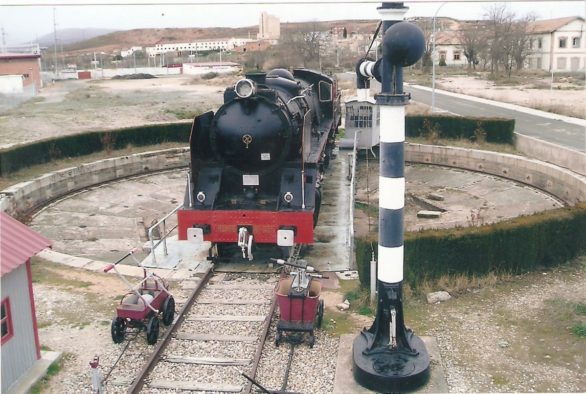 214 Mikado en rotonda
