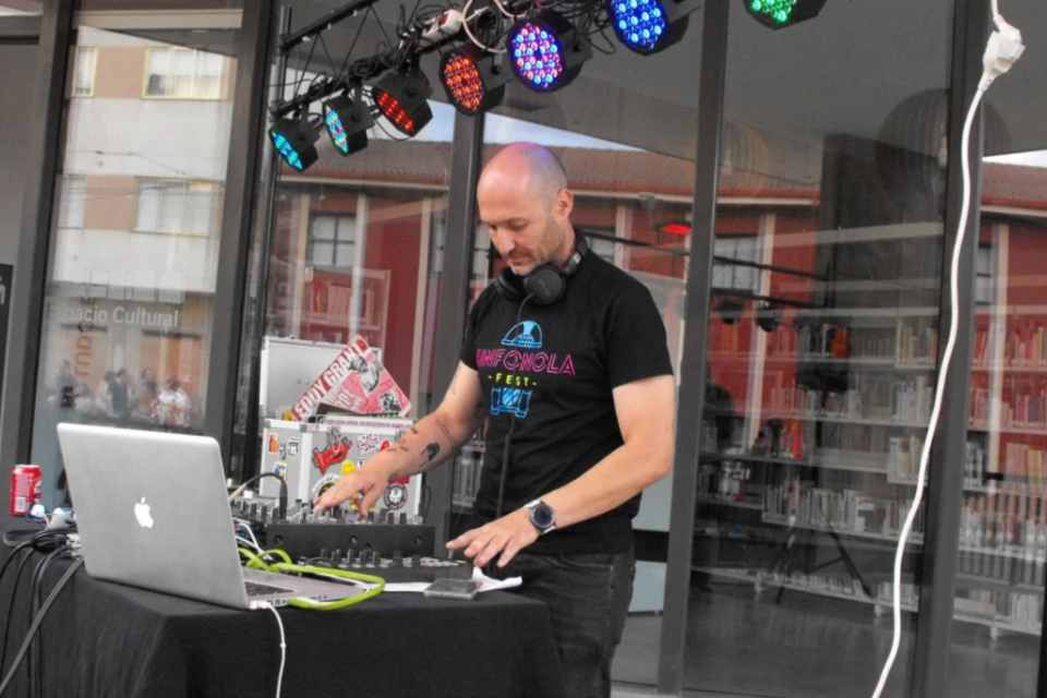 Dj chechu