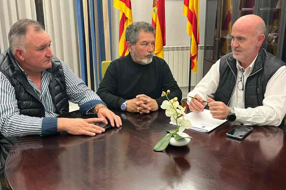 Vino comaca