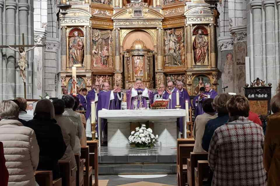 MISA TARAZONA EL PAPA