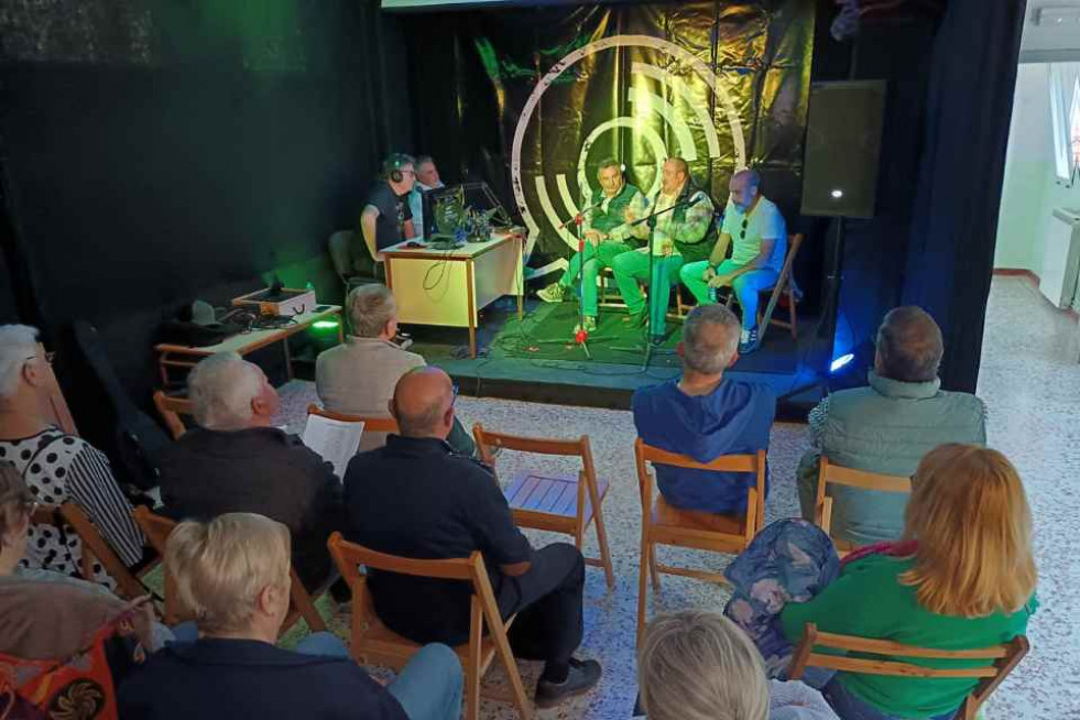 Rural sonic radiosho