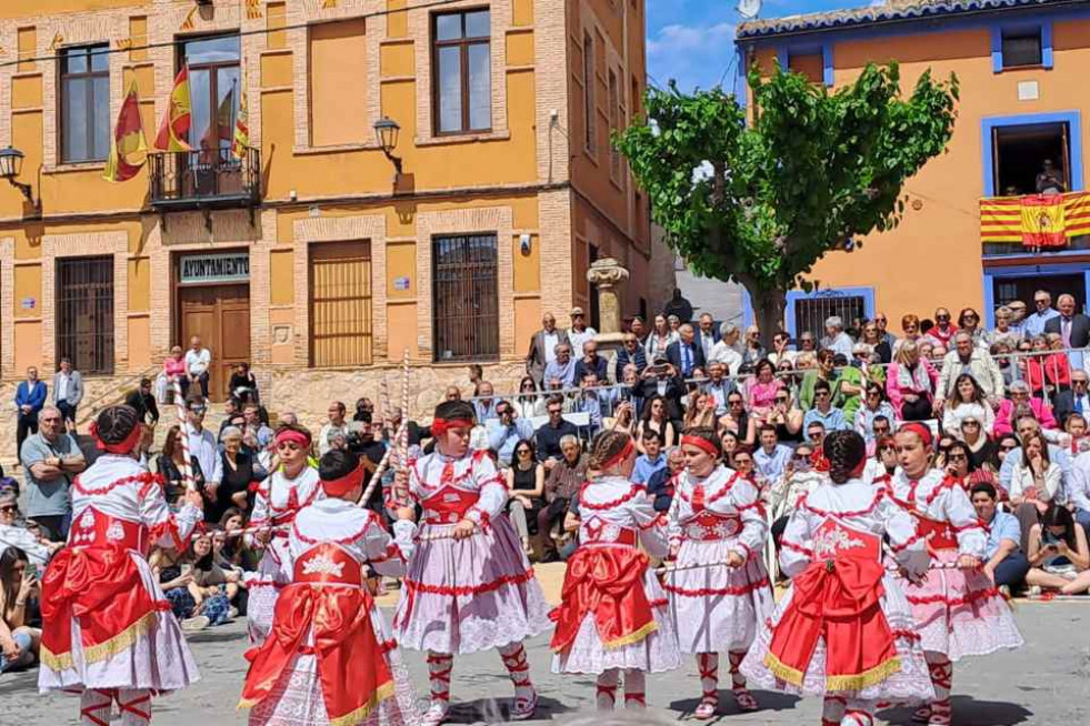 Dance cetina