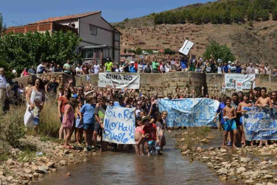 No a la mina torrijo