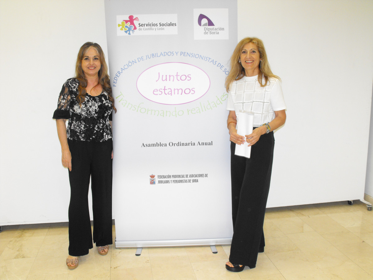 57 Montse y Gema