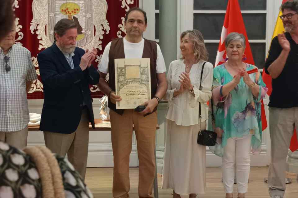 CARMELO ESTEBAN PREMIO