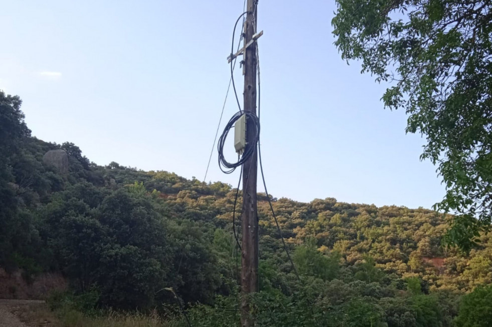 976 840 472 646 082 230 (92)