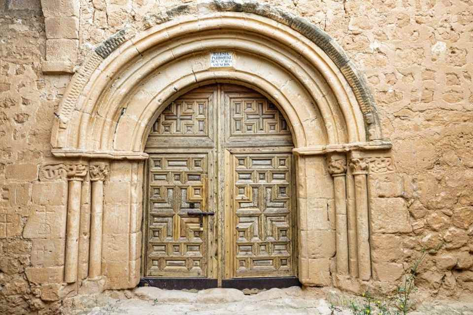 Portada iglesia monreal