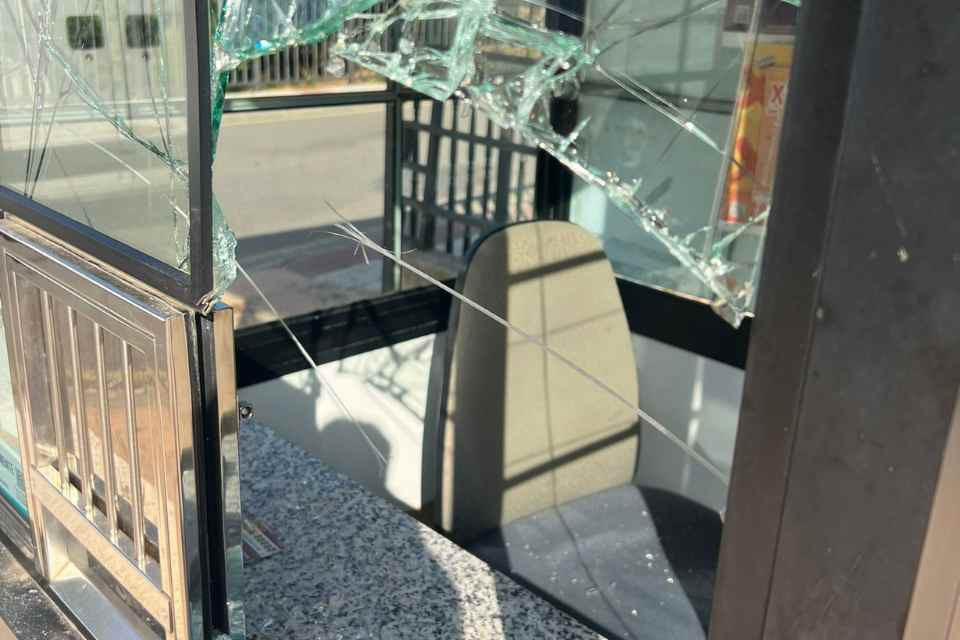 Vandalismo arcos 1