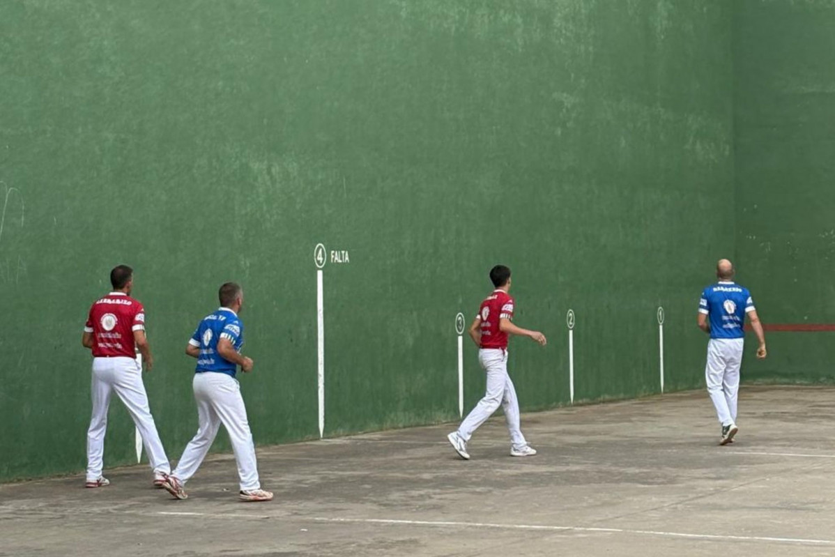 Pelota a mano monteagudo saminhaan (3)