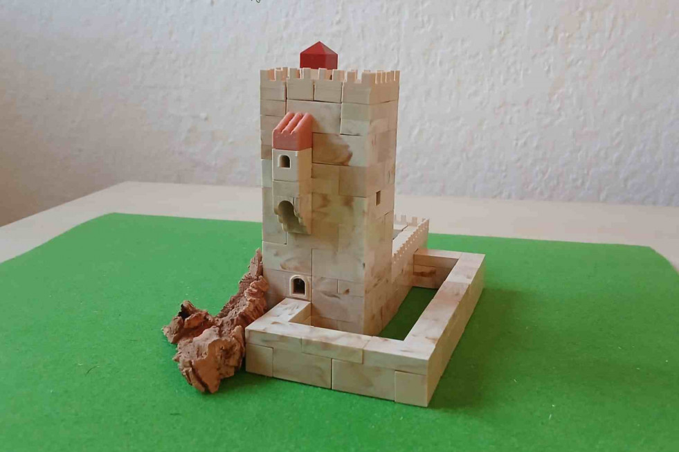 976 840 472 646 082 230 (88)